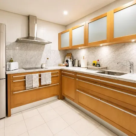Elegant With Spectacular Garden And Pool In Costalita *
